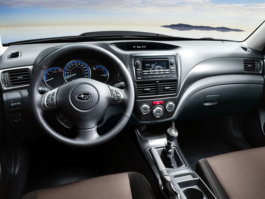  Subaru Impreza XV 2.0D 2010 года  (фото 2 из 12)
